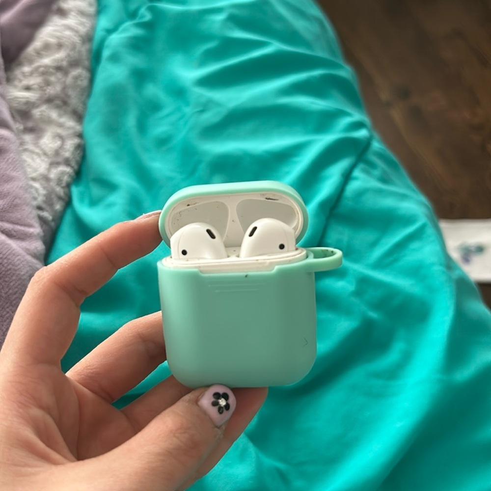 Apple AirPods